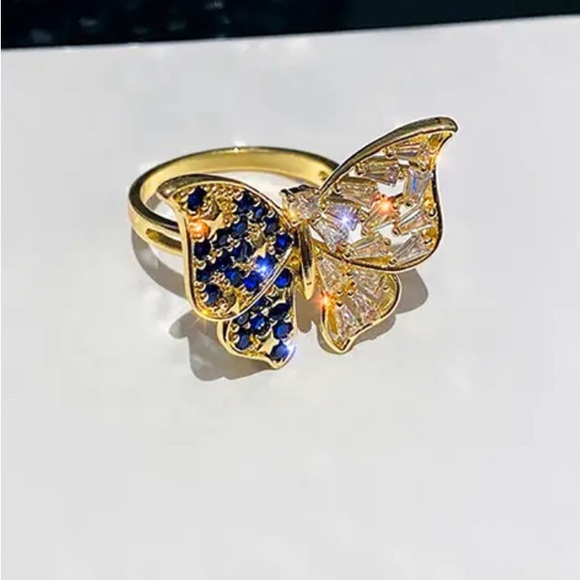 Jewelry - Gold blue butterfly ring